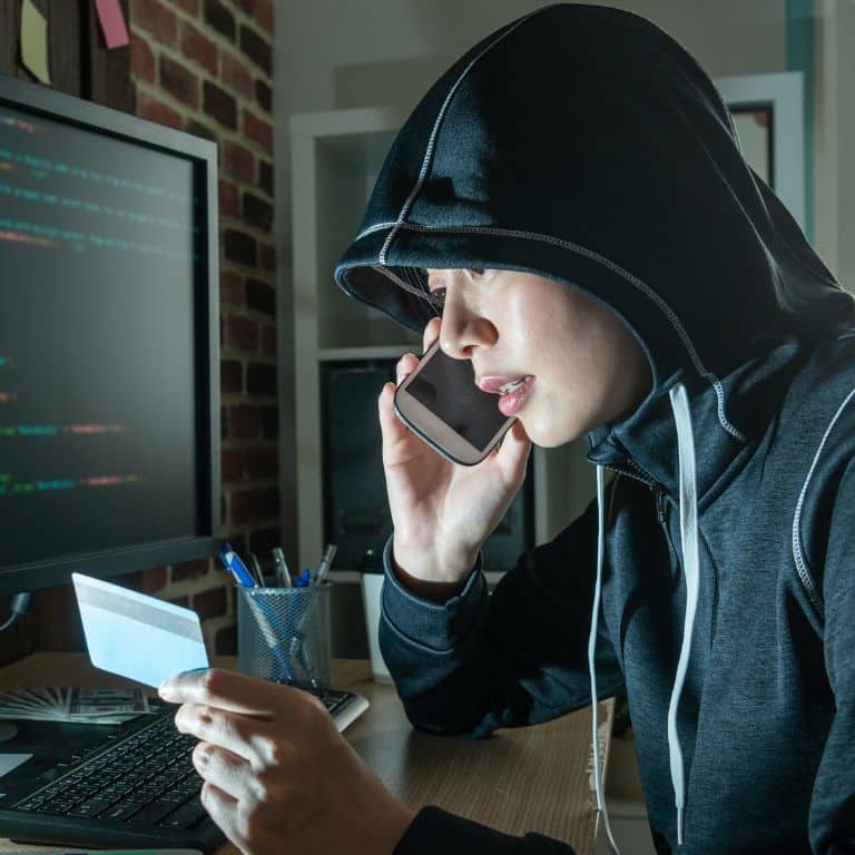 Reporting impersonation fraud and fake news on the Internet